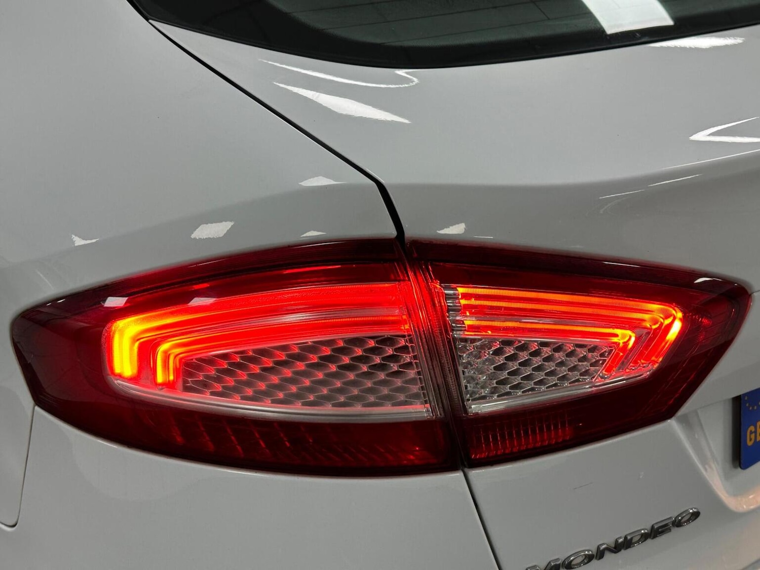 Used Ford Mondeo 2012 for sale - 76656127: Photo 32