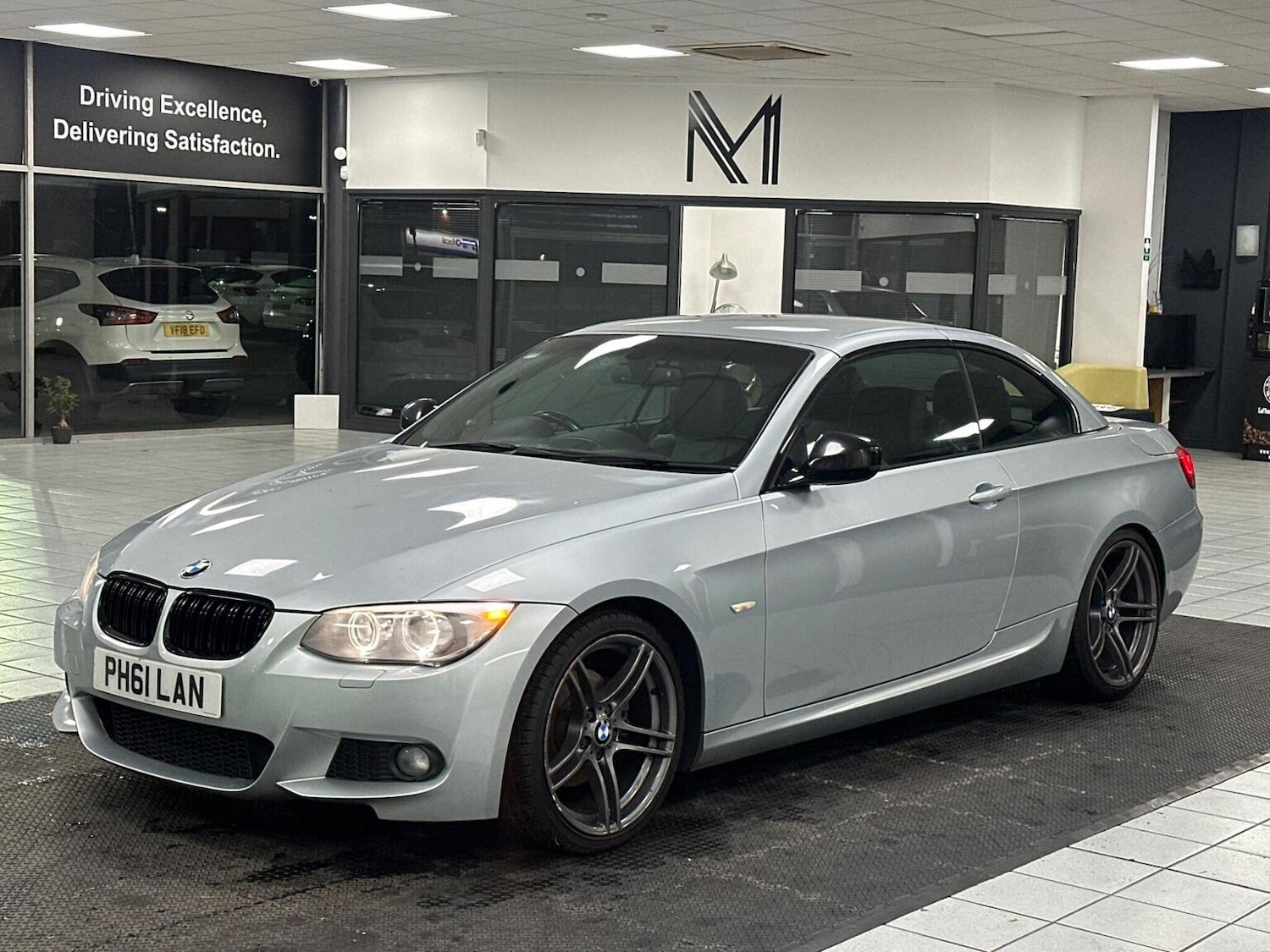 Used BMW 3 Series 2012 for sale - 76896983: Photo 4