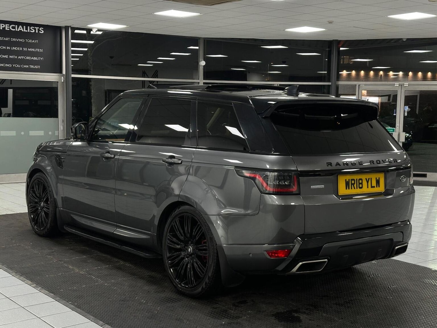 Used Land Rover Range Rover Sport 2018 for sale - 77008172: Photo 11