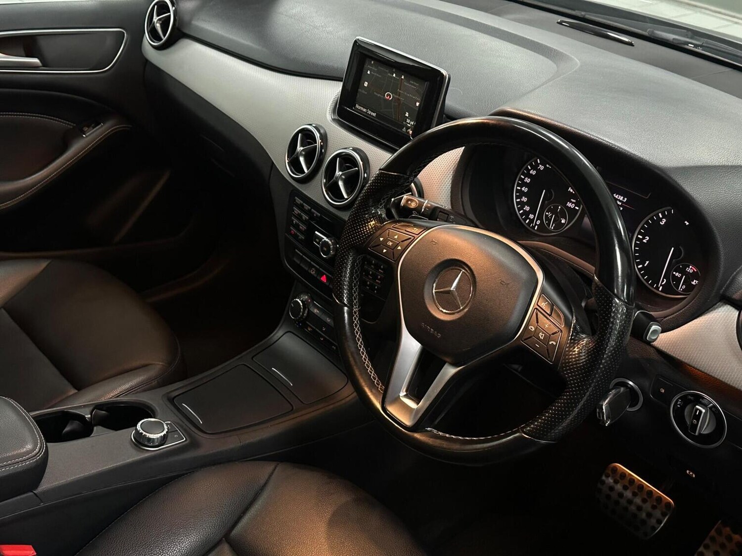 Used Mercedes-Benz B Class 2014 for sale - 76656087: Photo 15