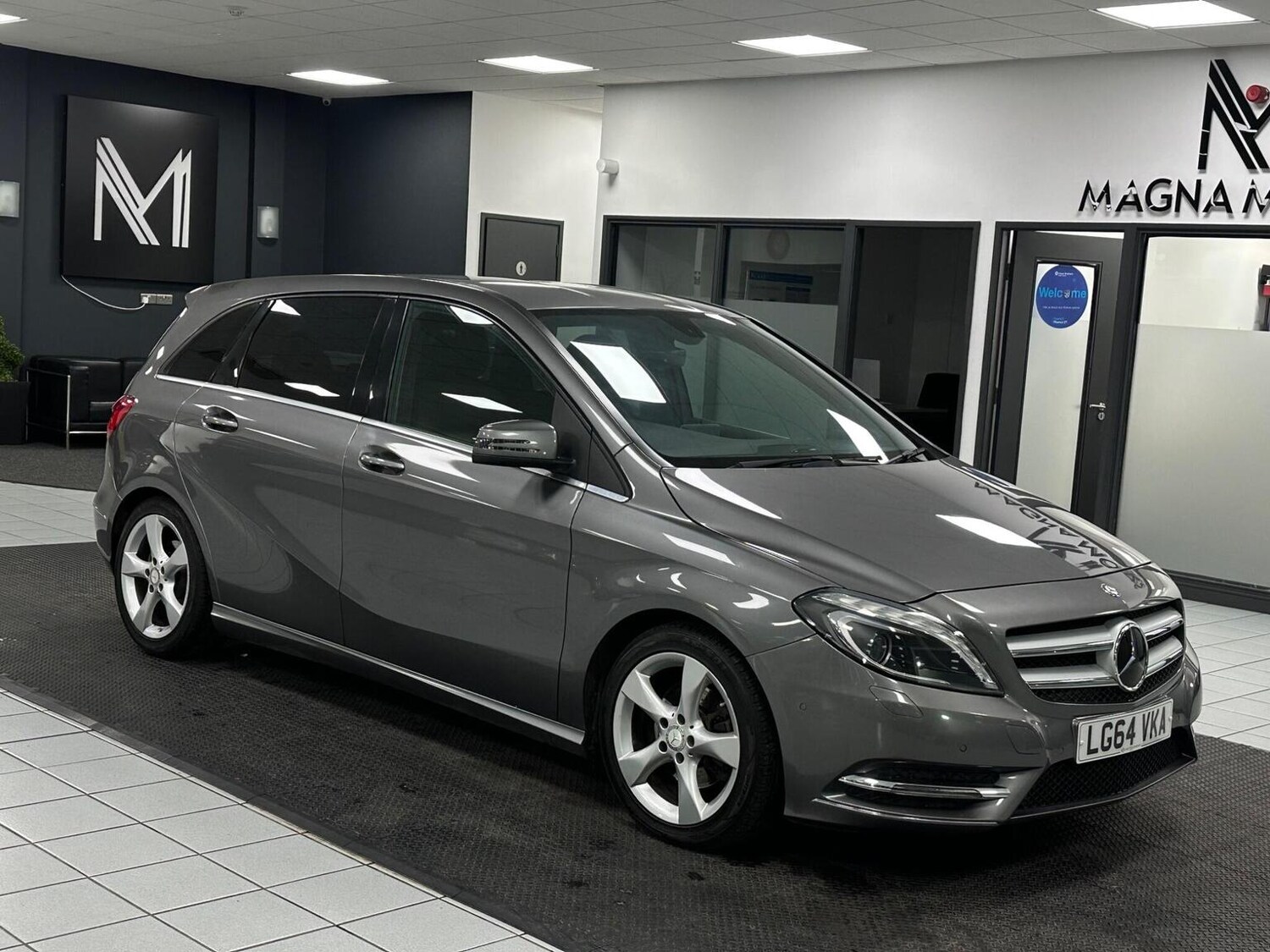 Used Mercedes-Benz B Class 2014 for sale - 76656087: Photo 2