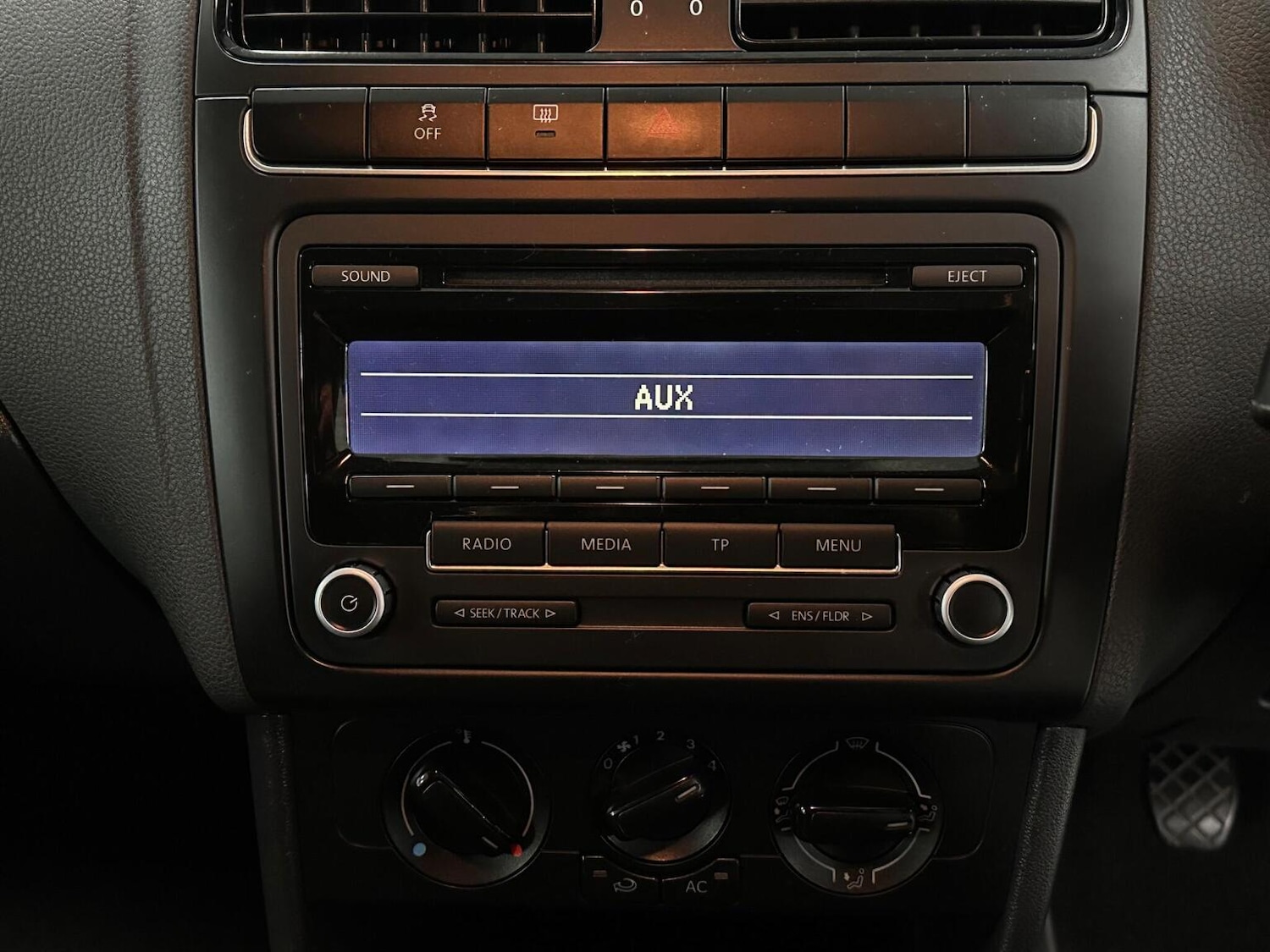 Used Volkswagen Polo 2014 for sale - 76935332: Photo 16