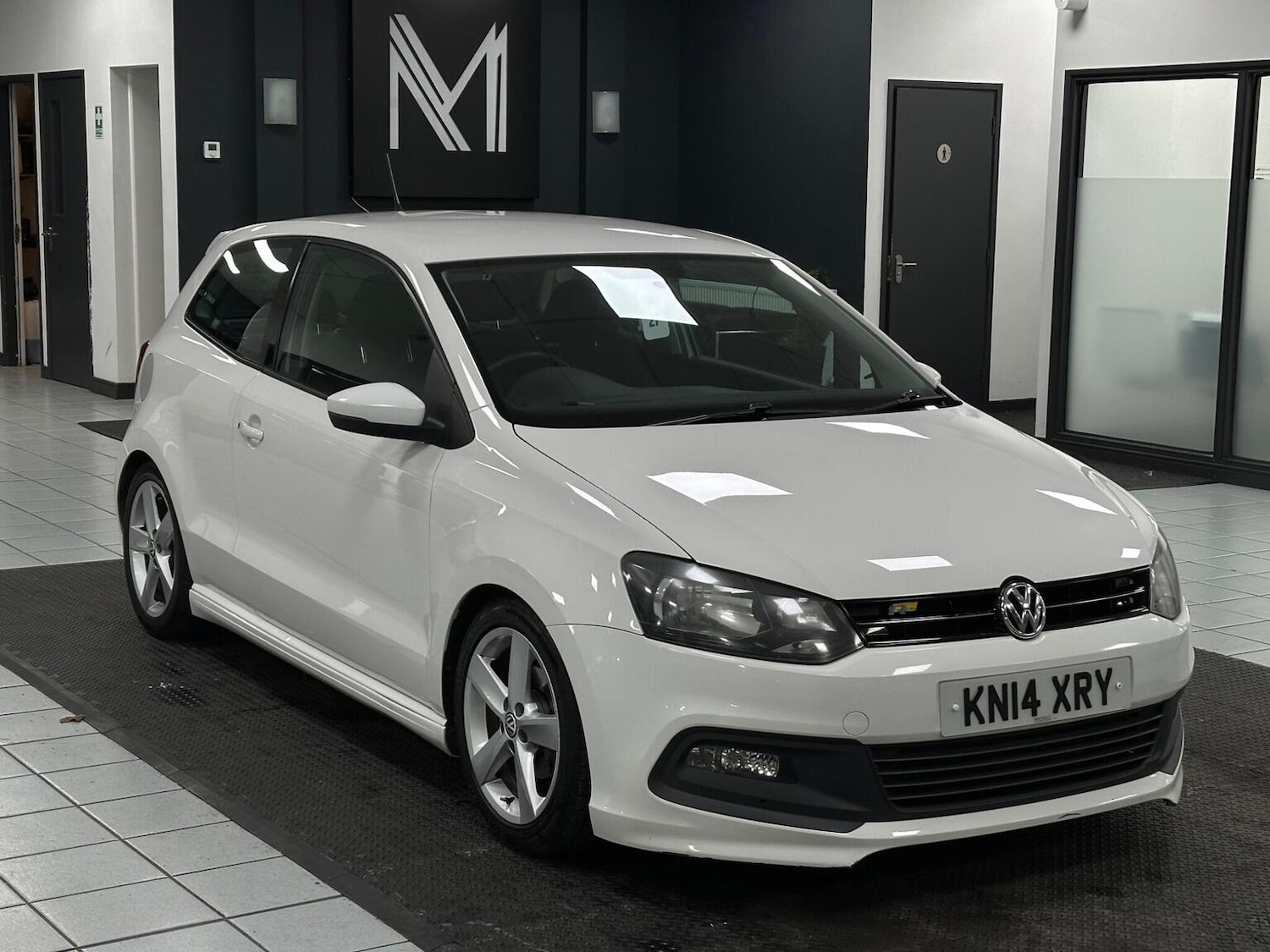 Used Volkswagen Polo 2014 for sale - 76935332: Photo 2