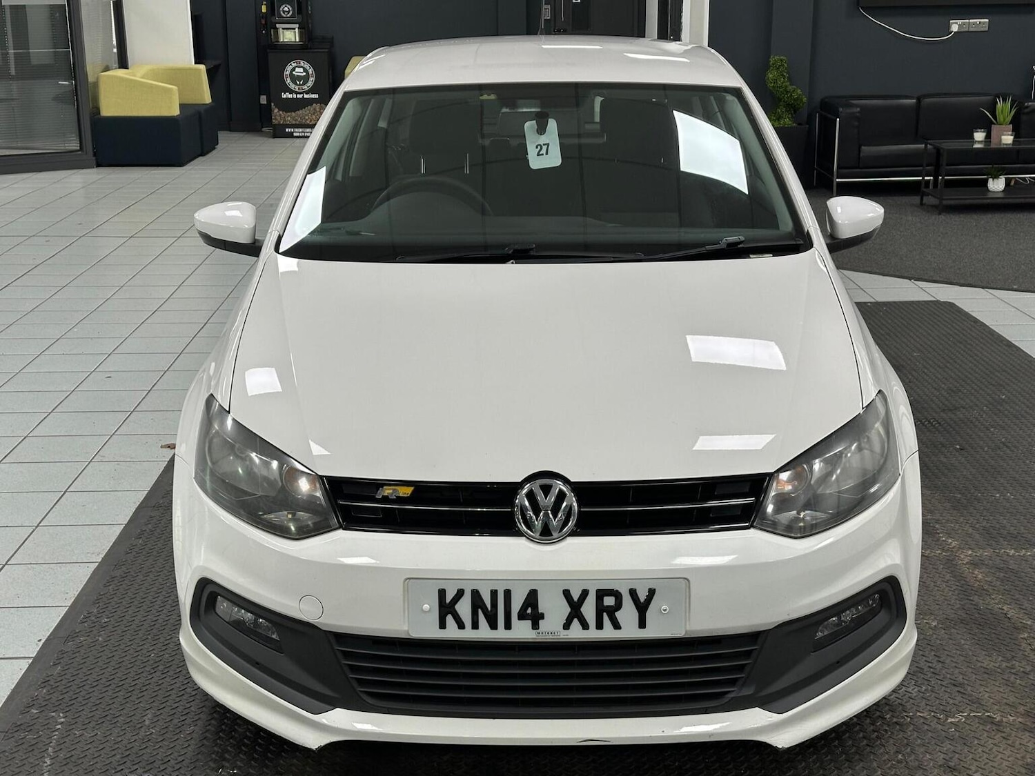 Used Volkswagen Polo 2014 for sale - 76935332: Photo 4