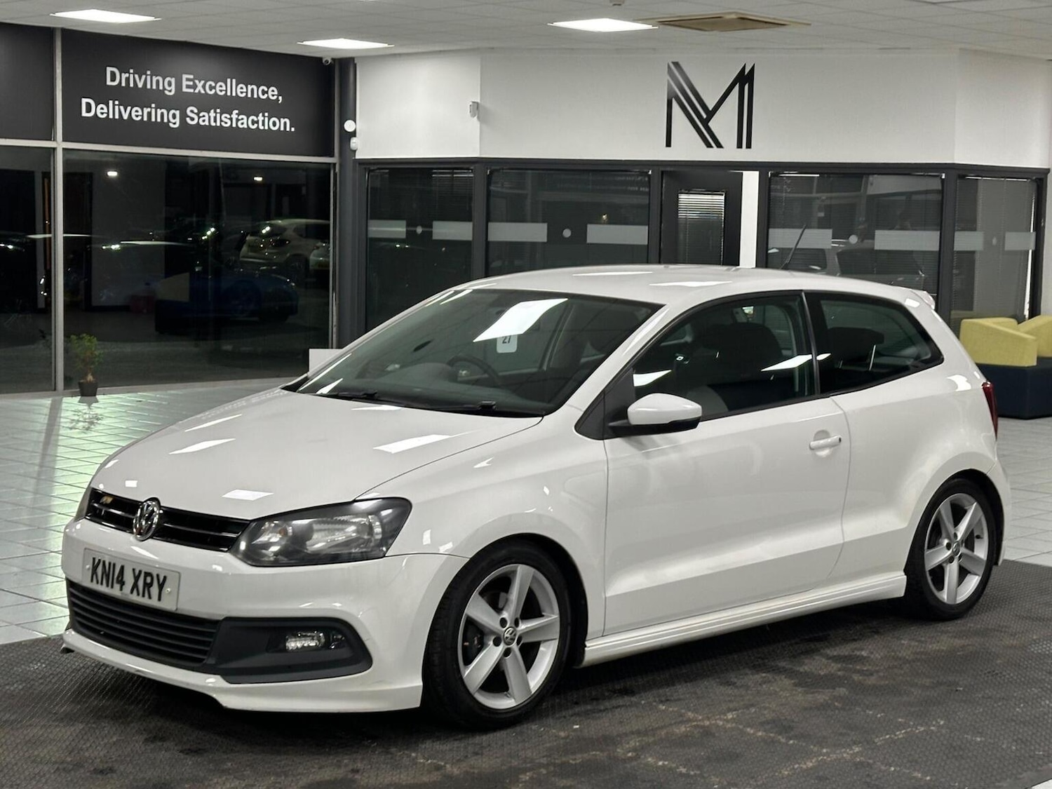 Used Volkswagen Polo 2014 for sale - 76935332: Photo 6