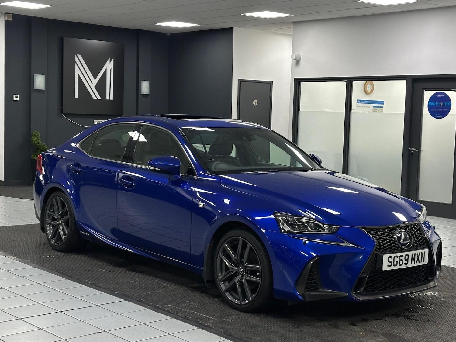 Used Lexus IS 2019 for sale - 76656077: Photo 1