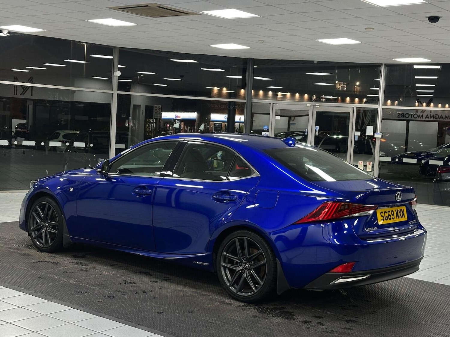 Used Lexus IS 2019 for sale - 76656077: Photo 10