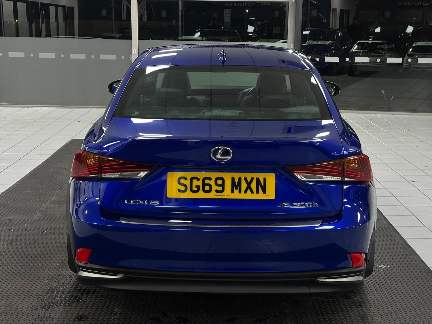 Used Lexus IS 2019 for sale - 76656077: Photo 12