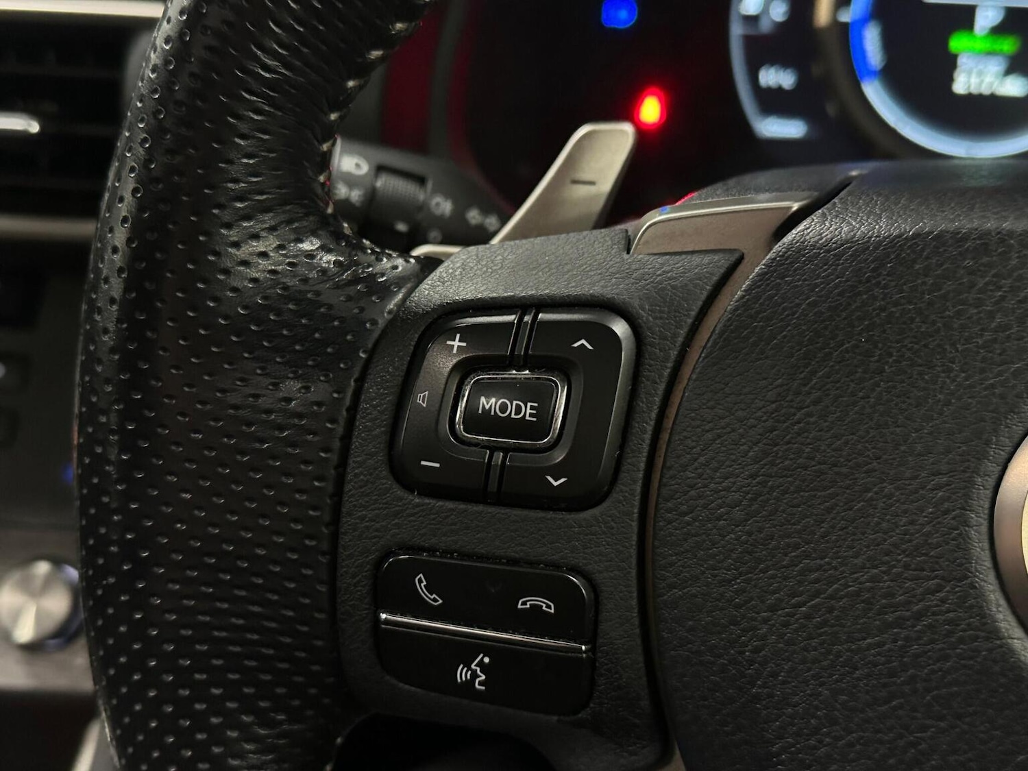 Used Lexus IS 2019 for sale - 76656077: Photo 26