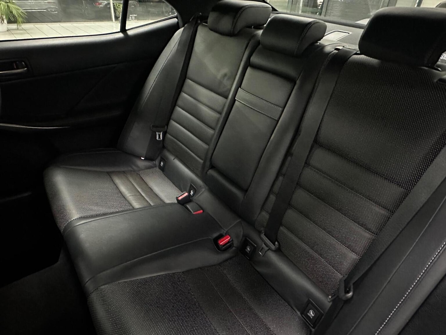 Used Lexus IS 2019 for sale - 76656077: Photo 39