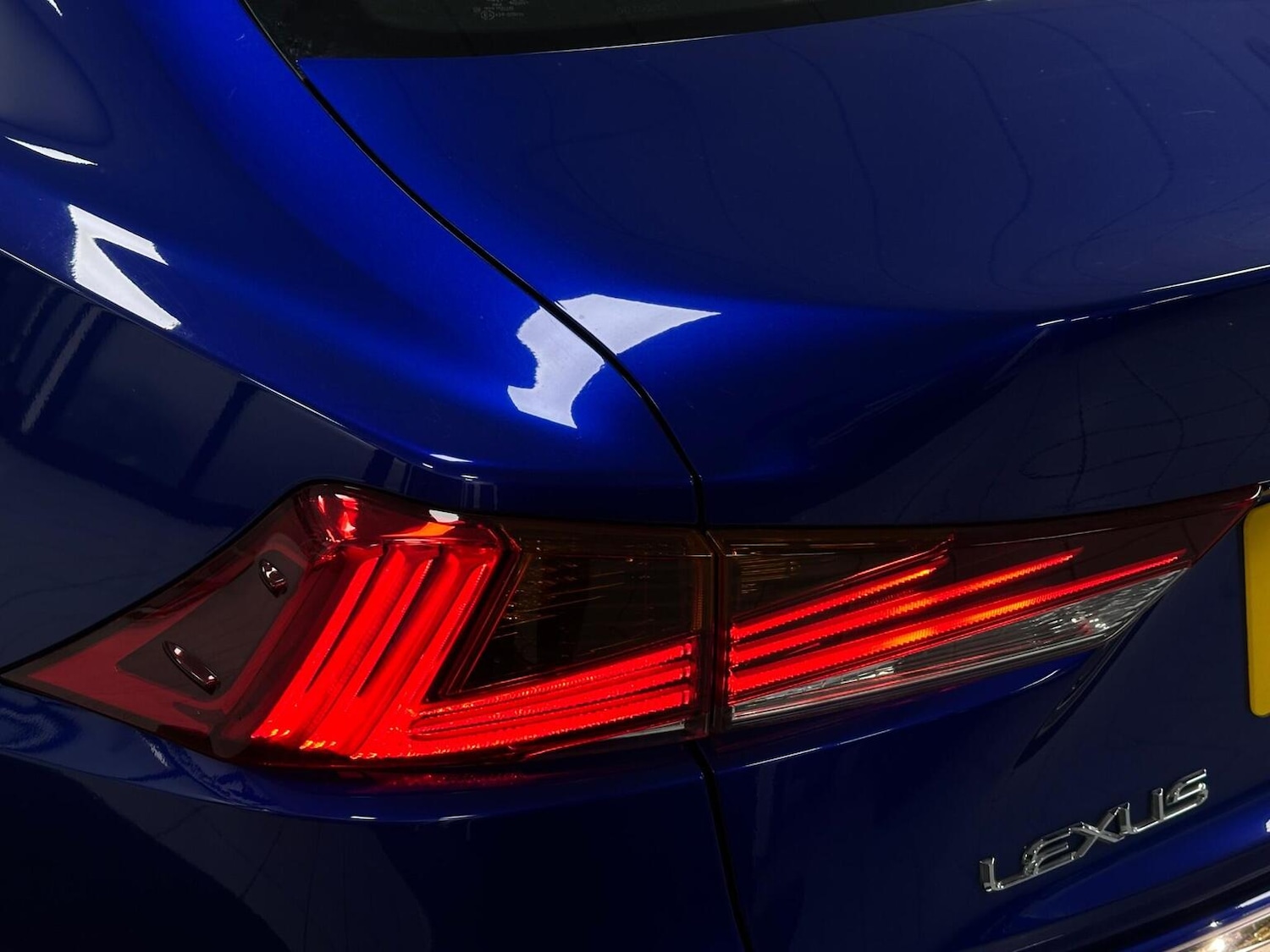 Used Lexus IS 2019 for sale - 76656077: Photo 43