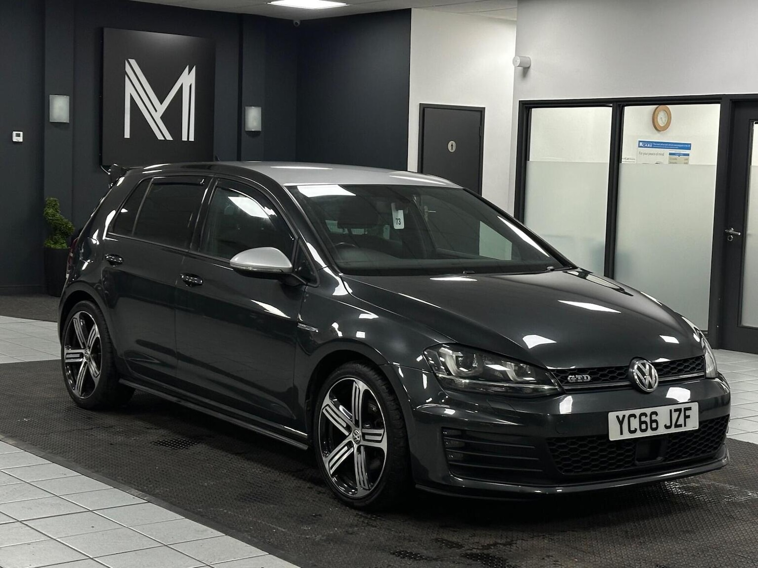Used Volkswagen Golf 2016 for sale - 77140743: Photo 1