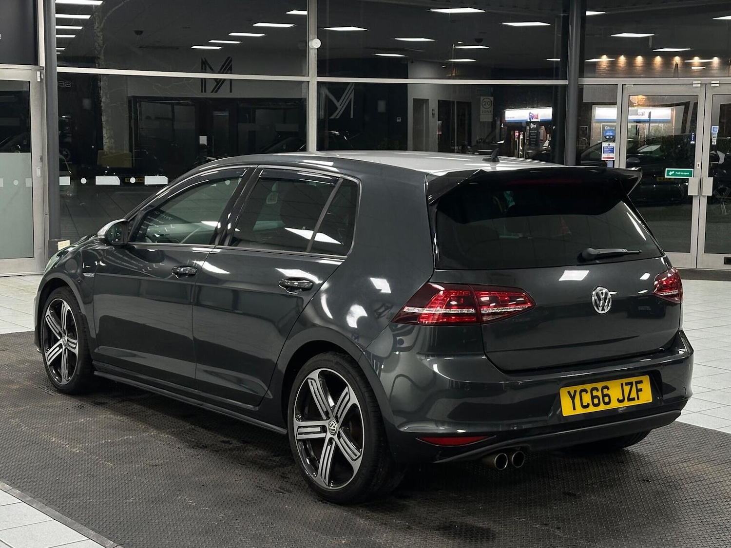 Used Volkswagen Golf 2016 for sale - 77140743: Photo 10