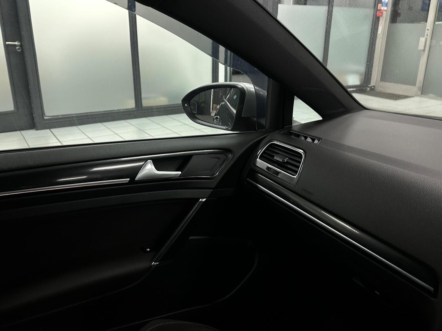 Used Volkswagen Golf 2016 for sale - 77140743: Photo 30