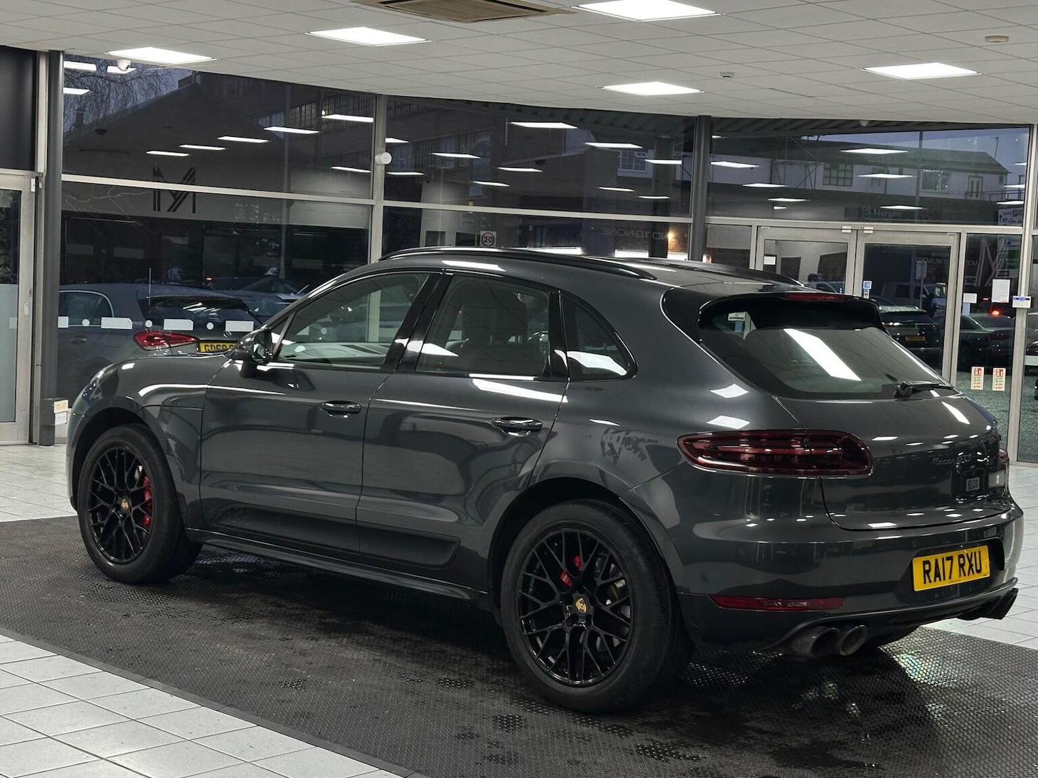 Used Porsche Macan 2017 for sale - 76799204: Photo 10
