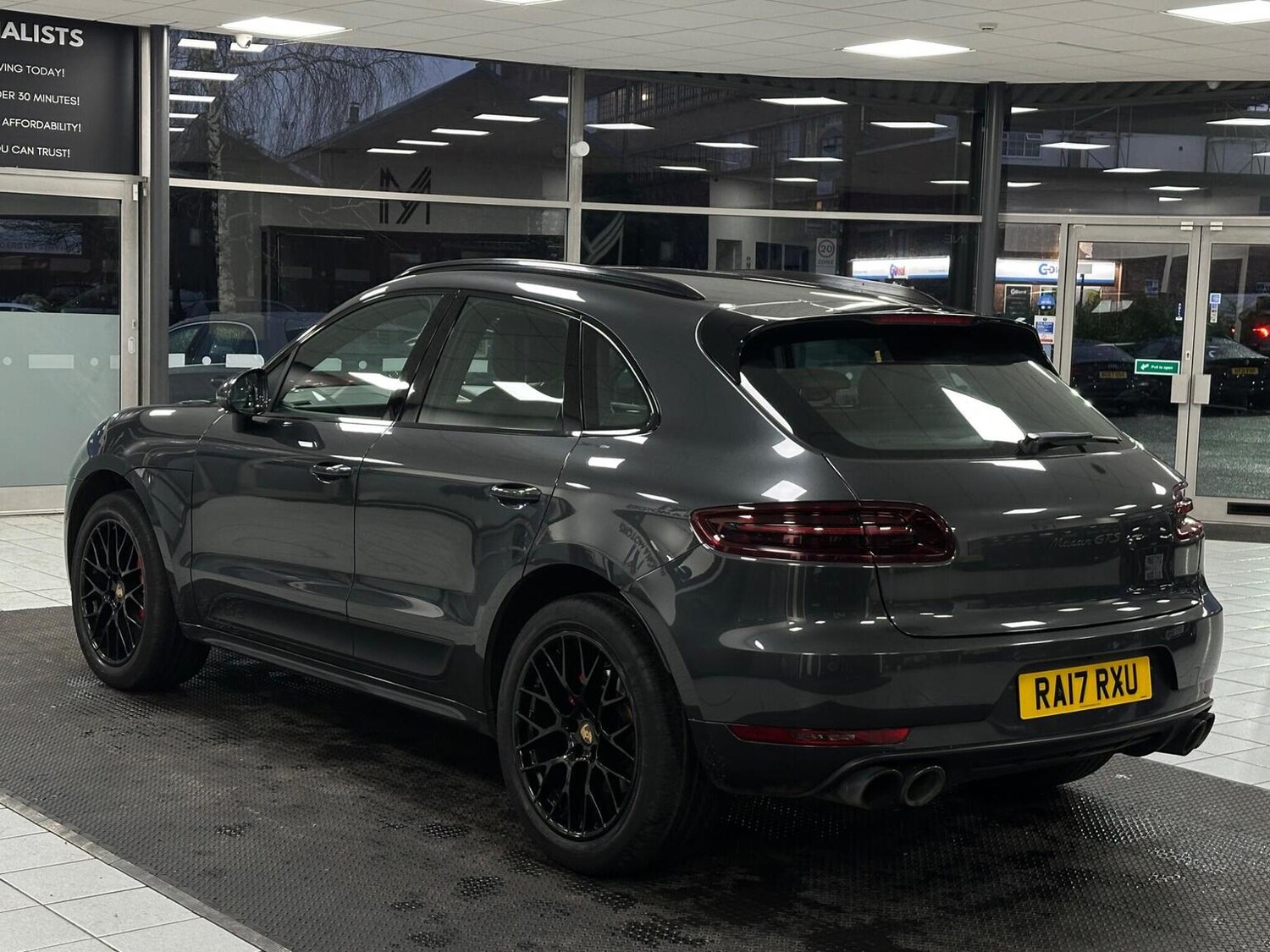 Used Porsche Macan 2017 for sale - 76799204: Photo 11