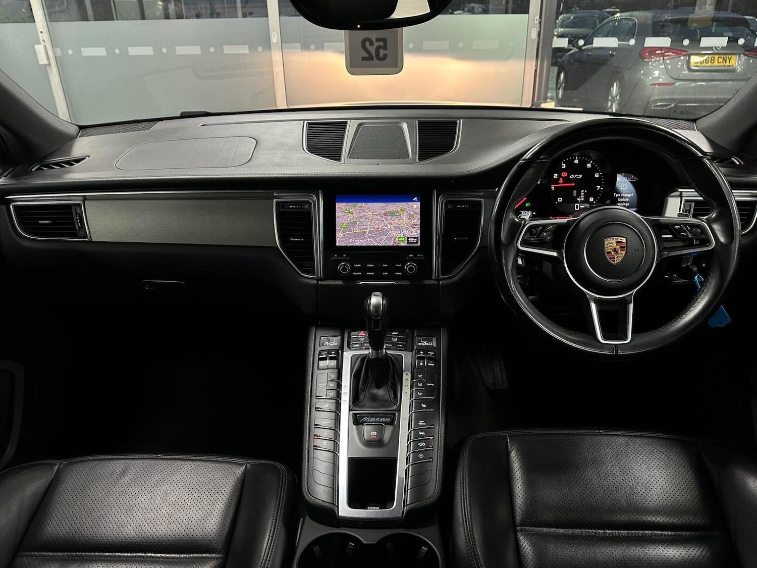 Used Porsche Macan 2017 for sale - 76799204: Photo 17