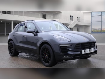 Used Porsche Macan 2017 for sale - 76799204: Photo