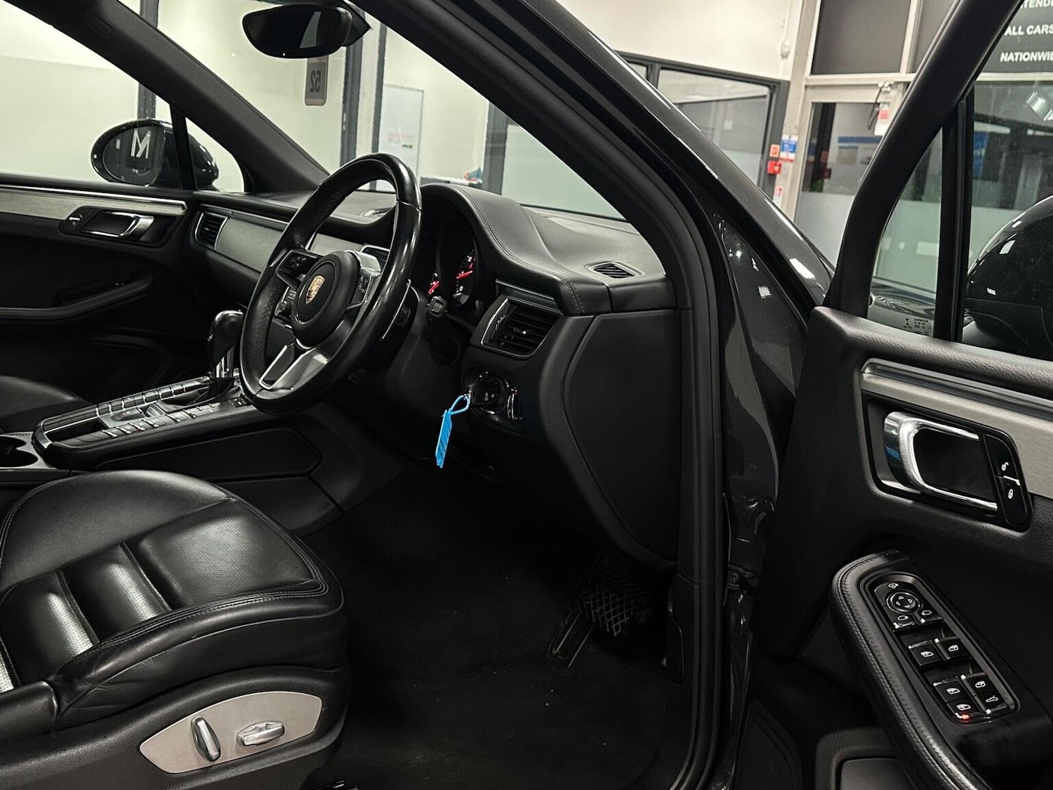 Used Porsche Macan 2017 for sale - 76799204: Photo 21