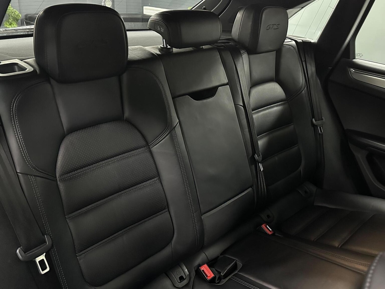 Used Porsche Macan 2017 for sale - 76799204: Photo 33