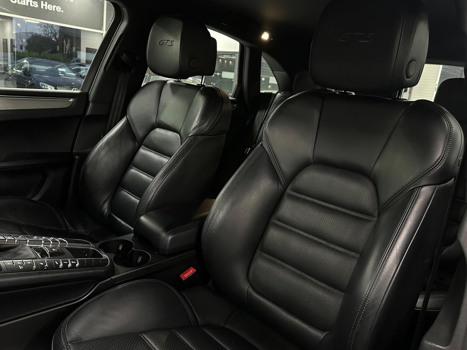 Used Porsche Macan 2017 for sale - 76799204: Photo 39