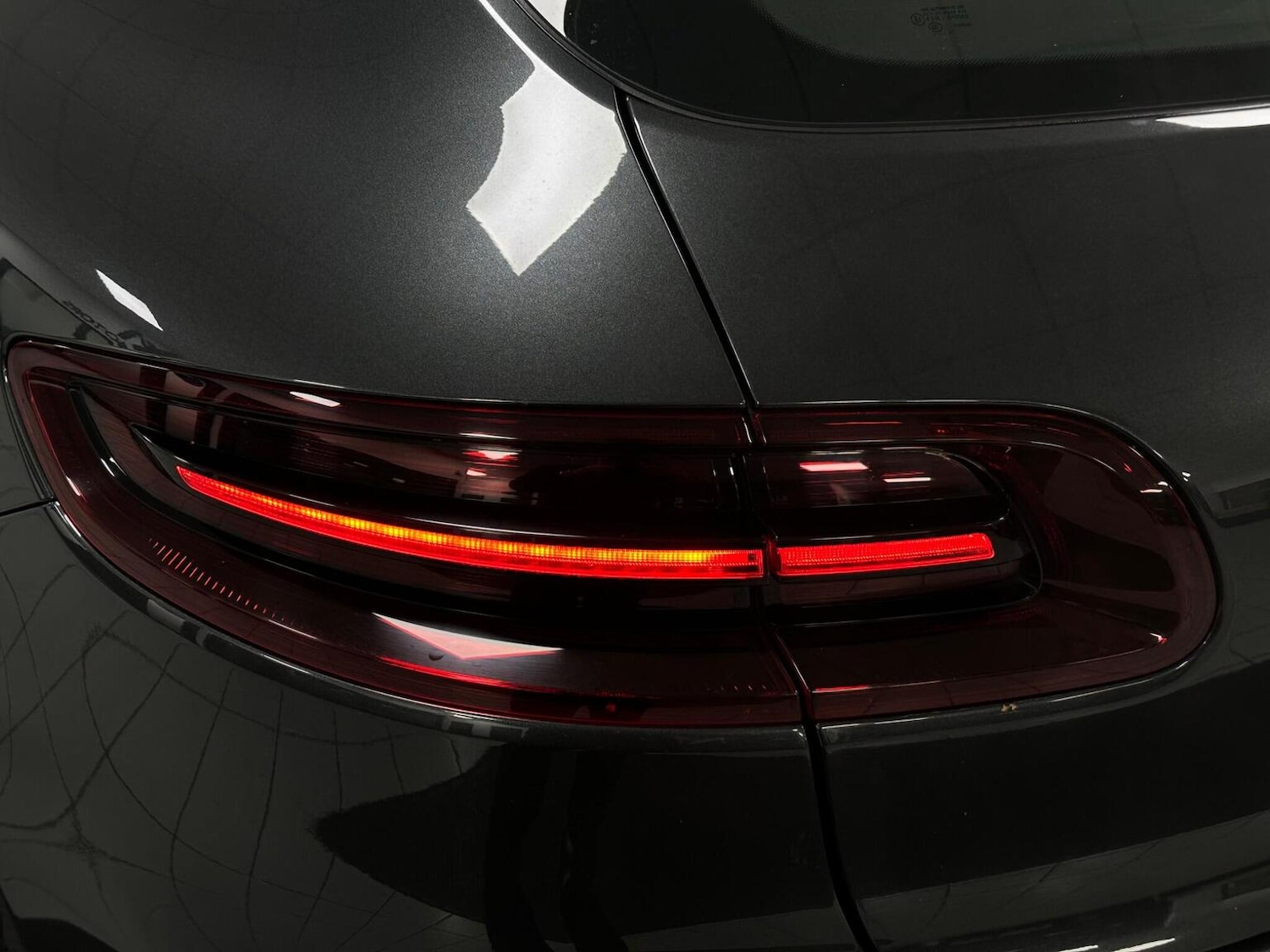 Used Porsche Macan 2017 for sale - 76799204: Photo 40