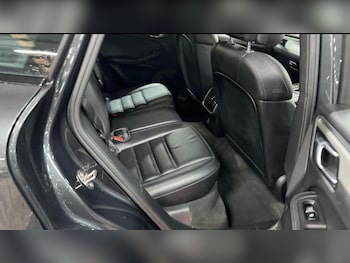 Used Porsche Macan 2017 for sale - 76799204: Photo