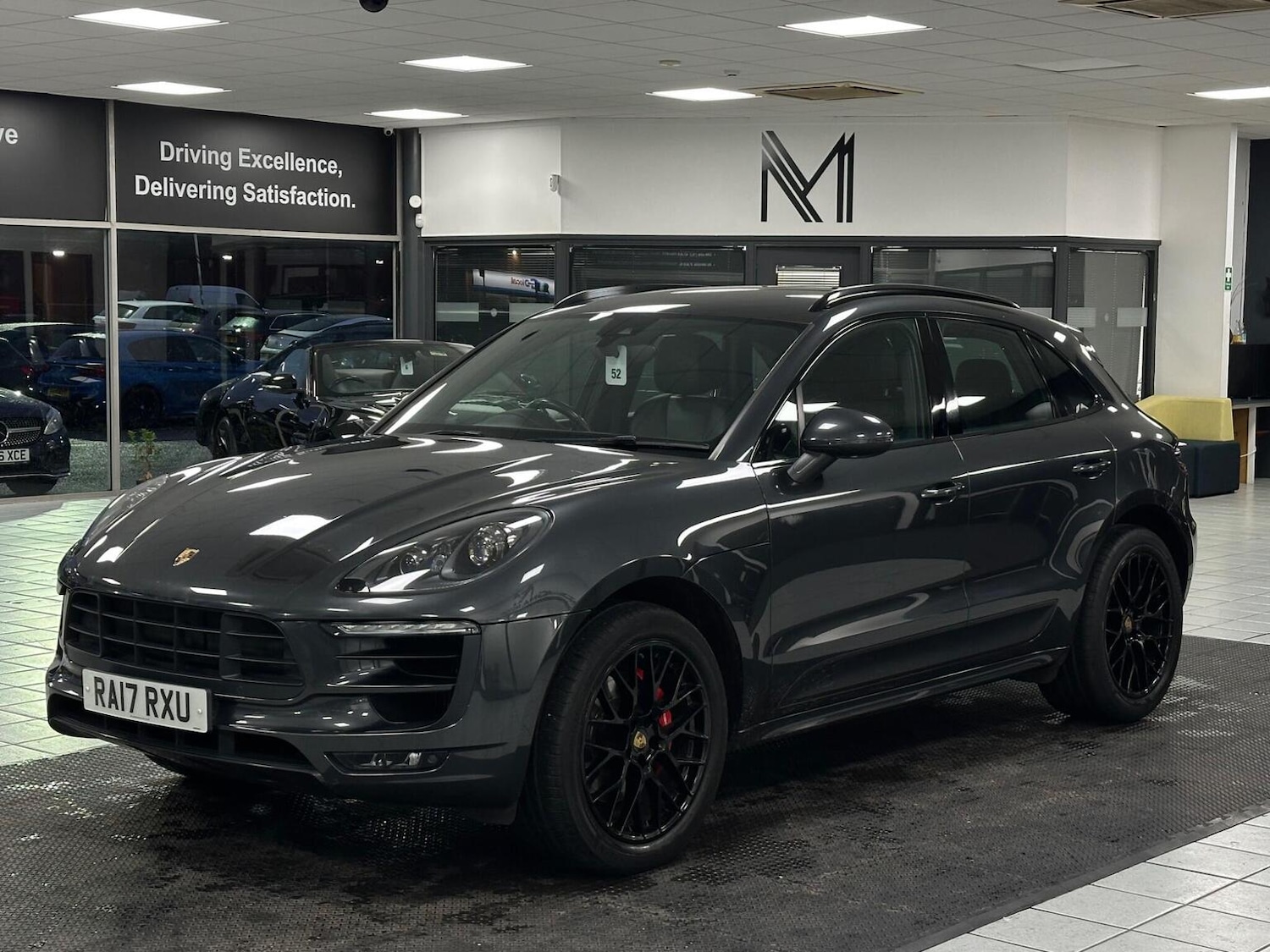 Used Porsche Macan 2017 for sale - 76799204: Photo 9