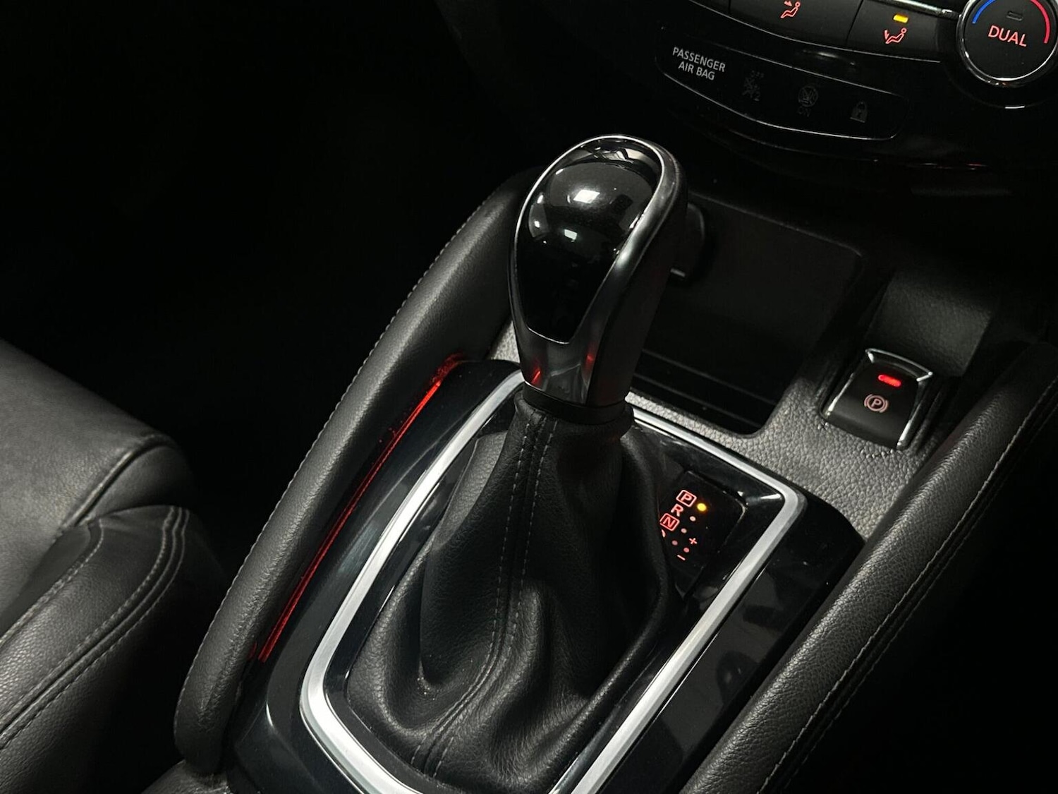 Used Nissan Qashqai 2017 for sale - 76896982: Photo 24