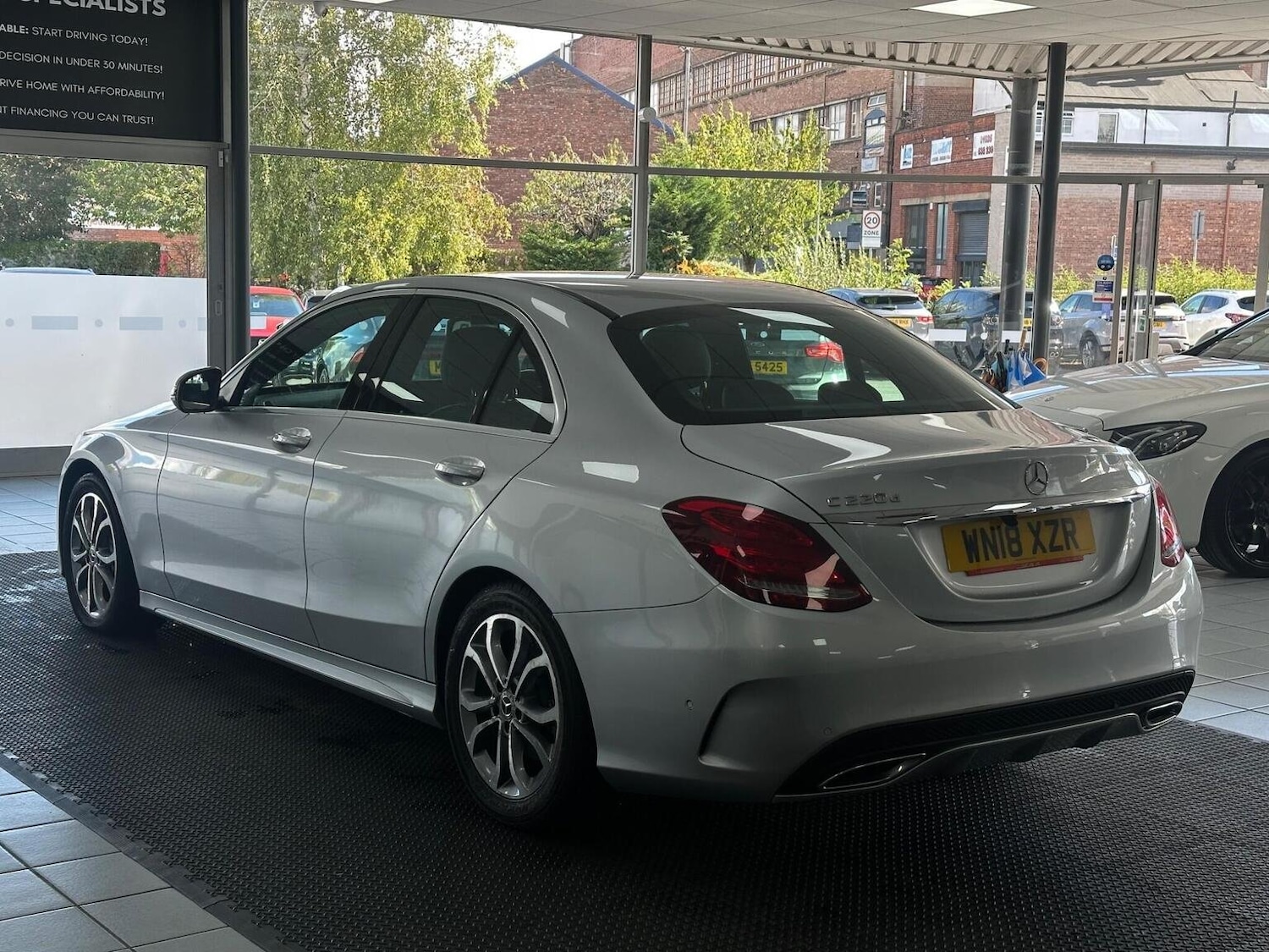 Used Mercedes-Benz C Class 2018 for sale - 77159309: Photo 10