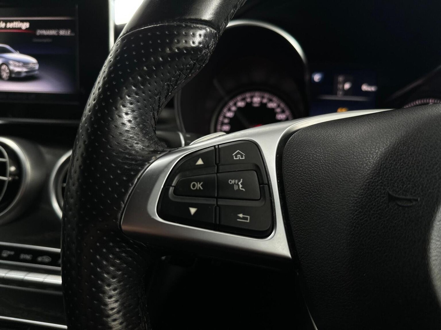 Used Mercedes-Benz C Class 2018 for sale - 77159309: Photo 25