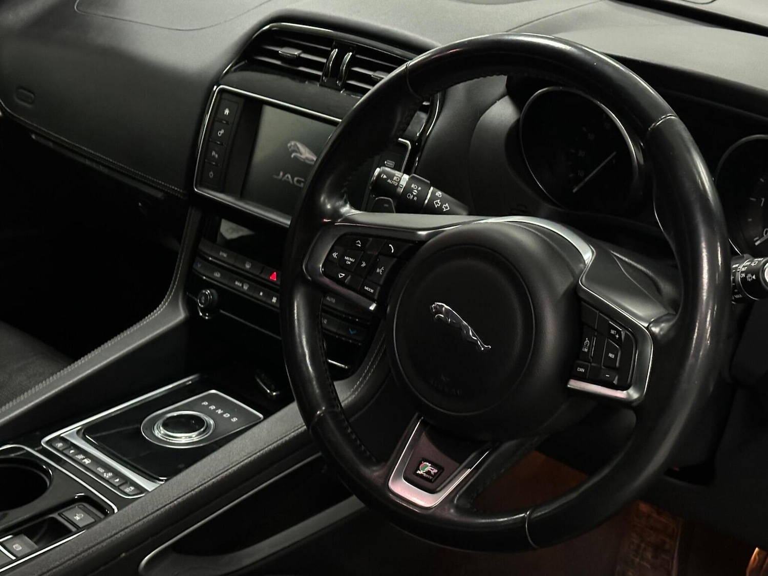 Used Jaguar F-Pace 2017 for sale - 77118517: Photo 15