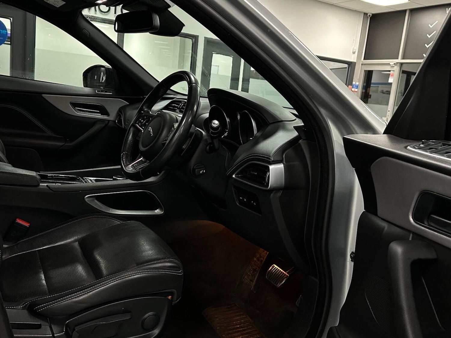 Used Jaguar F-Pace 2017 for sale - 77118517: Photo 20