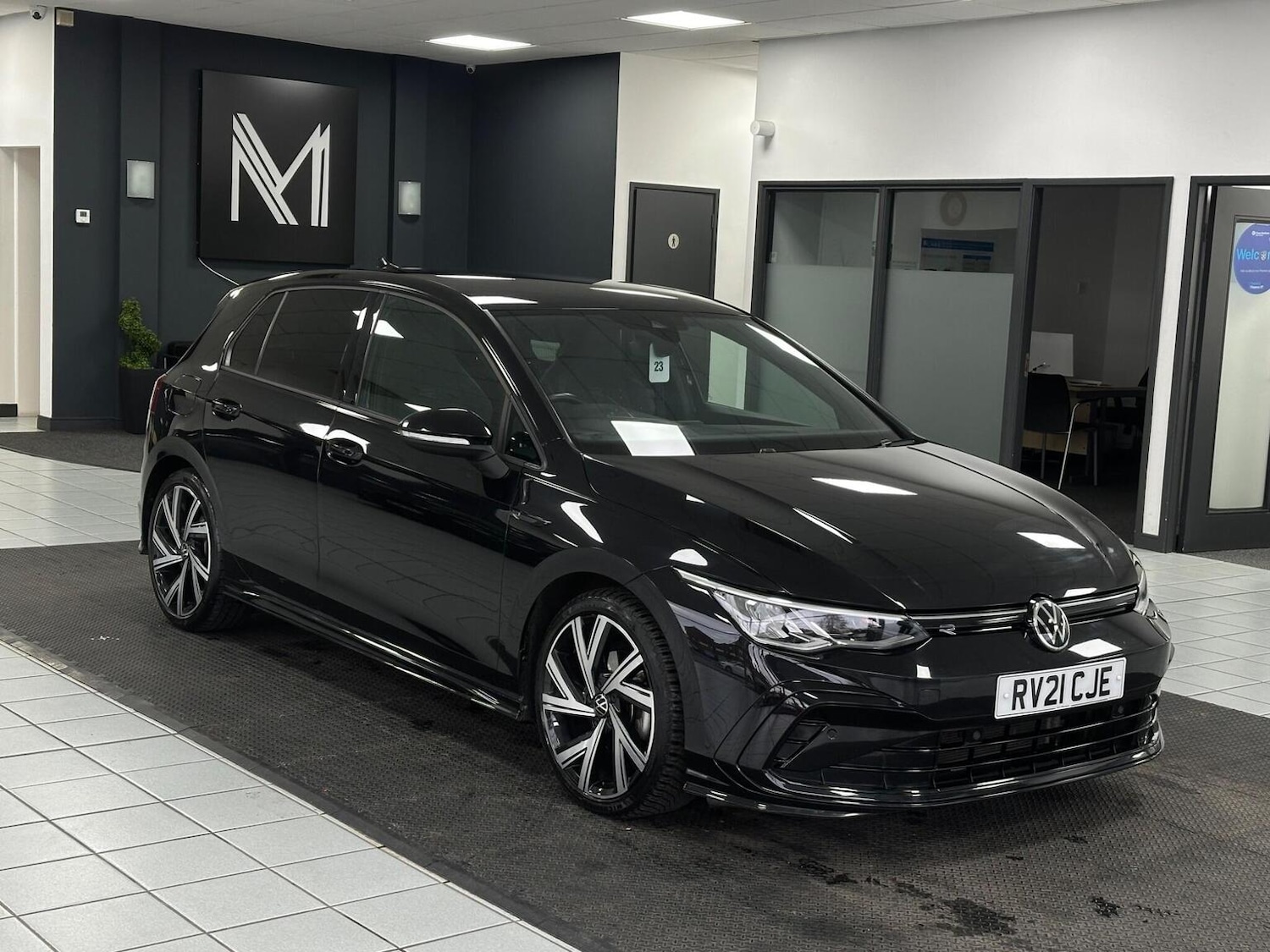 Used Volkswagen Golf 2021 for sale - 76656075: Photo 1