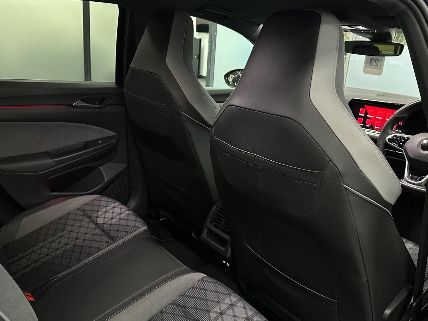 Used Volkswagen Golf 2021 for sale - 76656075: Photo 33