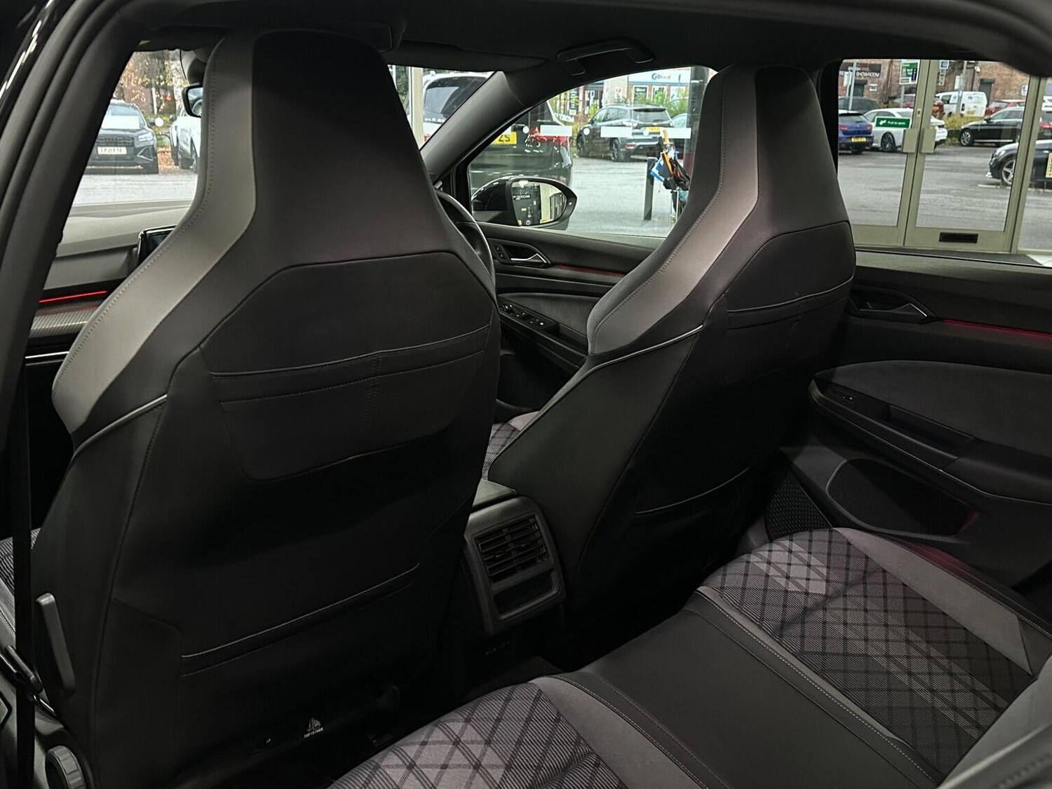 Used Volkswagen Golf 2021 for sale - 76656075: Photo 36