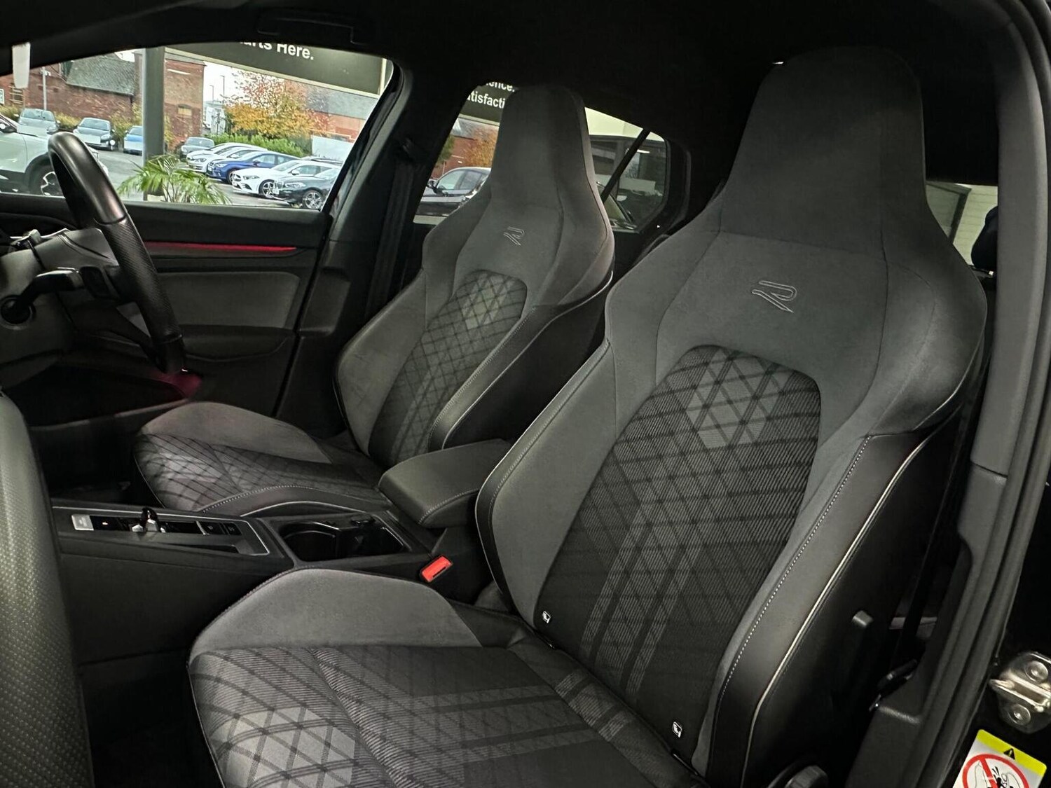 Used Volkswagen Golf 2021 for sale - 76656075: Photo 41