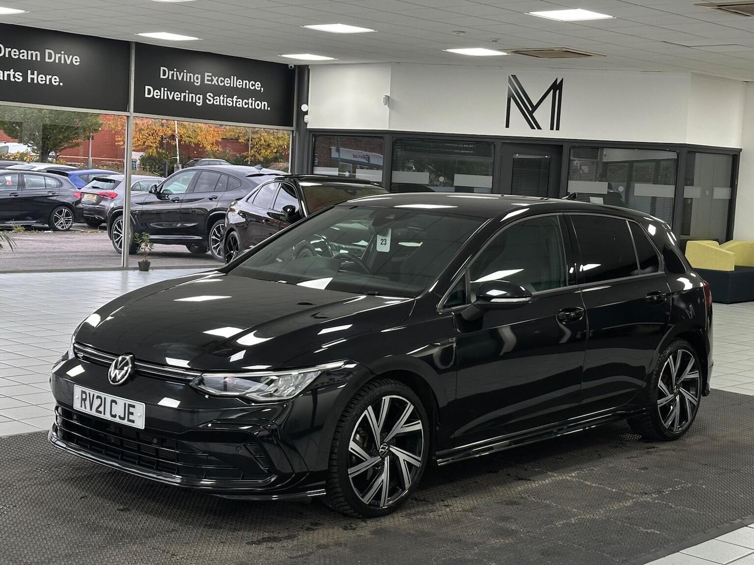 Used Volkswagen Golf 2021 for sale - 76656075: Photo 5