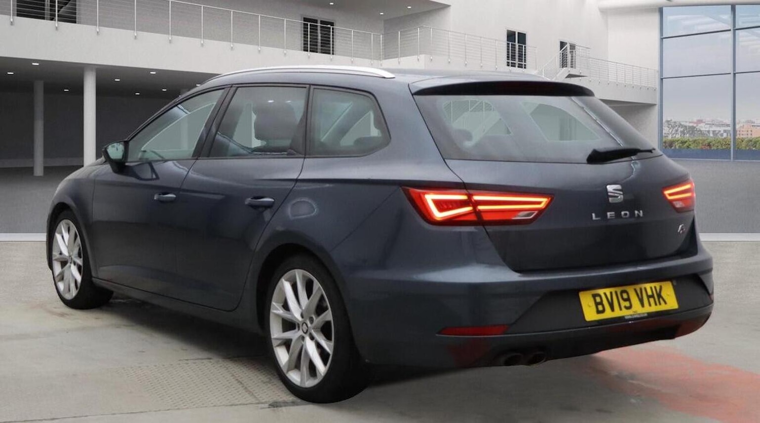 Used SEAT Leon 2019 for sale - 76910999: Photo 3