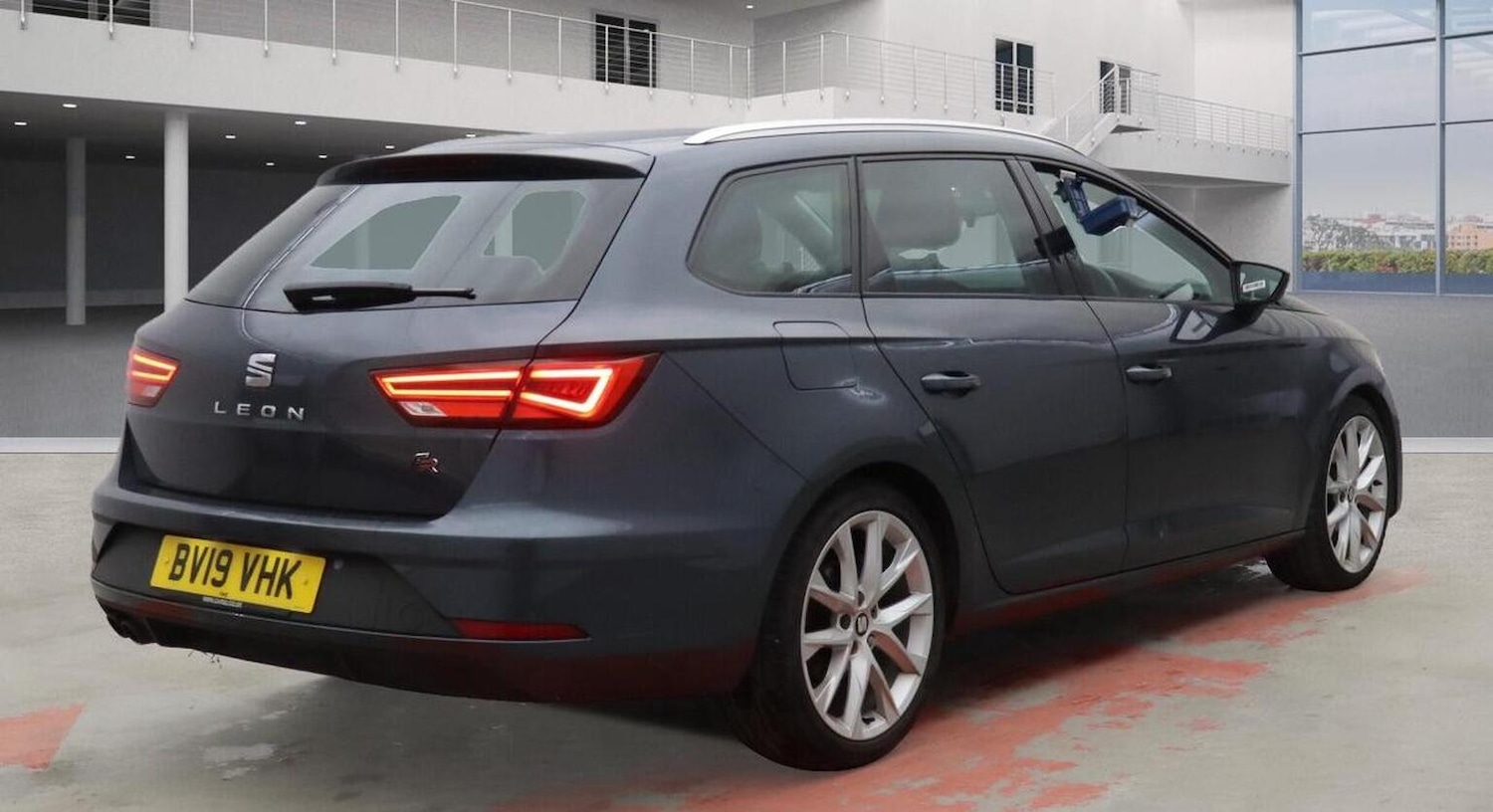 Used SEAT Leon 2019 for sale - 76910999: Photo 4