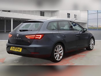 Used SEAT Leon 2019 for sale - 76910999: Photo