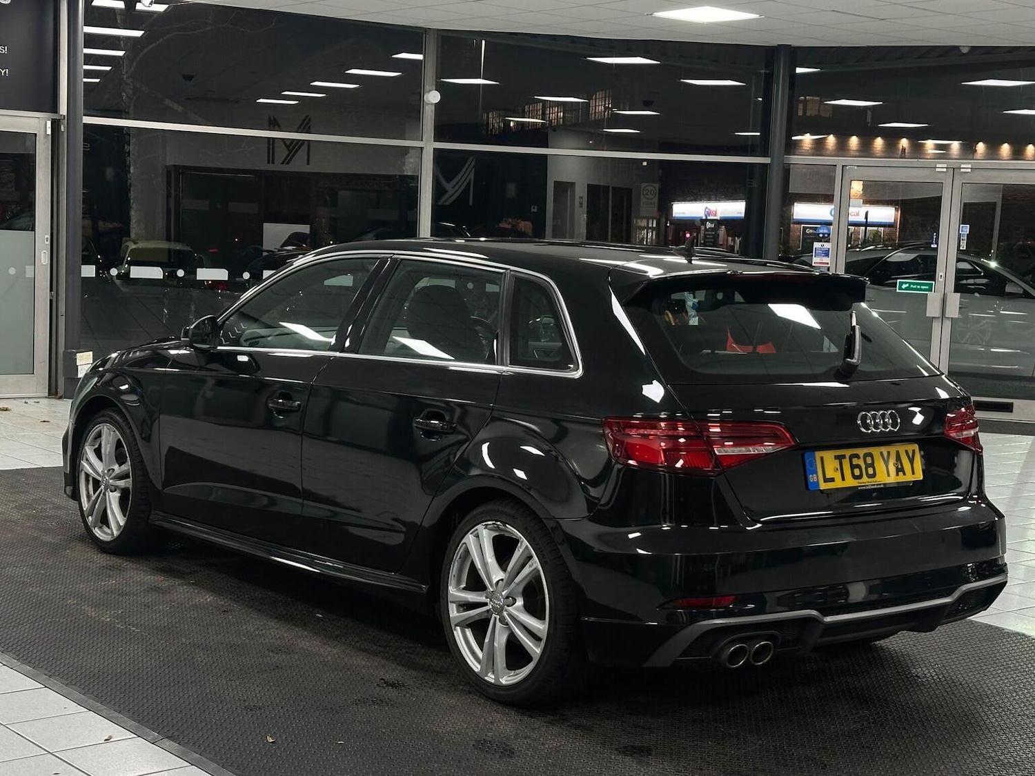 Used Audi A3 2018 for sale - 76687218: Photo 8