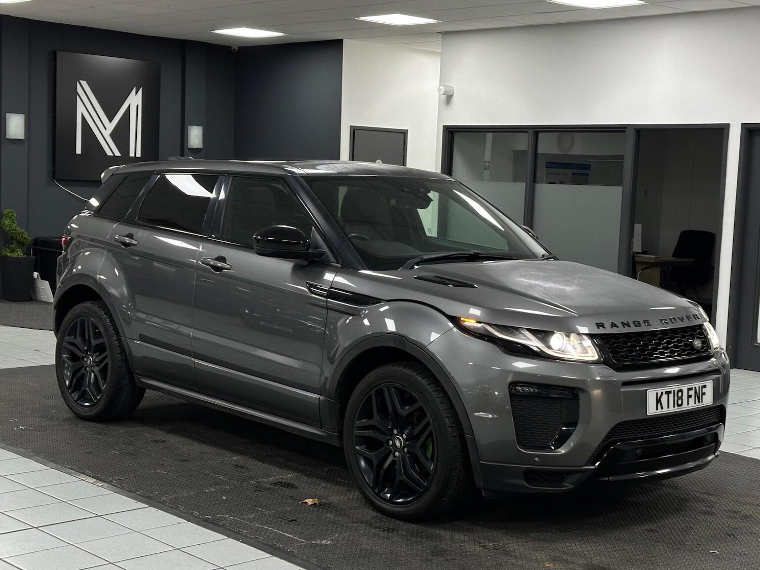 Used Land Rover Range Rover Evoque 2018 for sale - 76699370: Photo 1