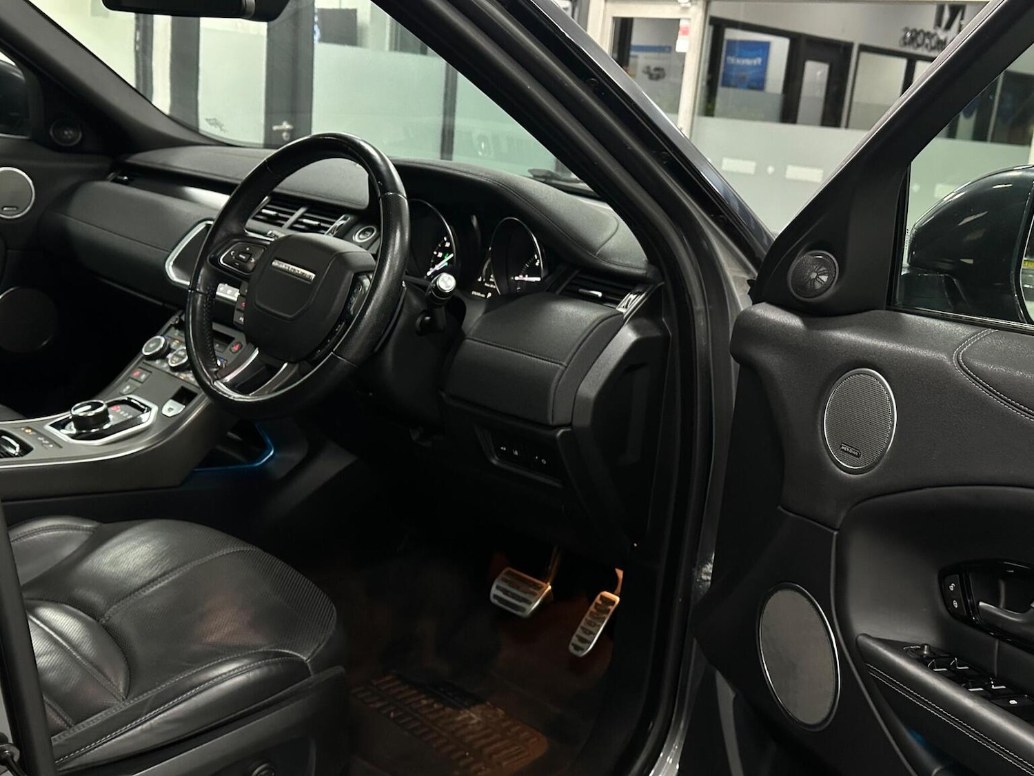 Used Land Rover Range Rover Evoque 2018 for sale - 76699370: Photo 19