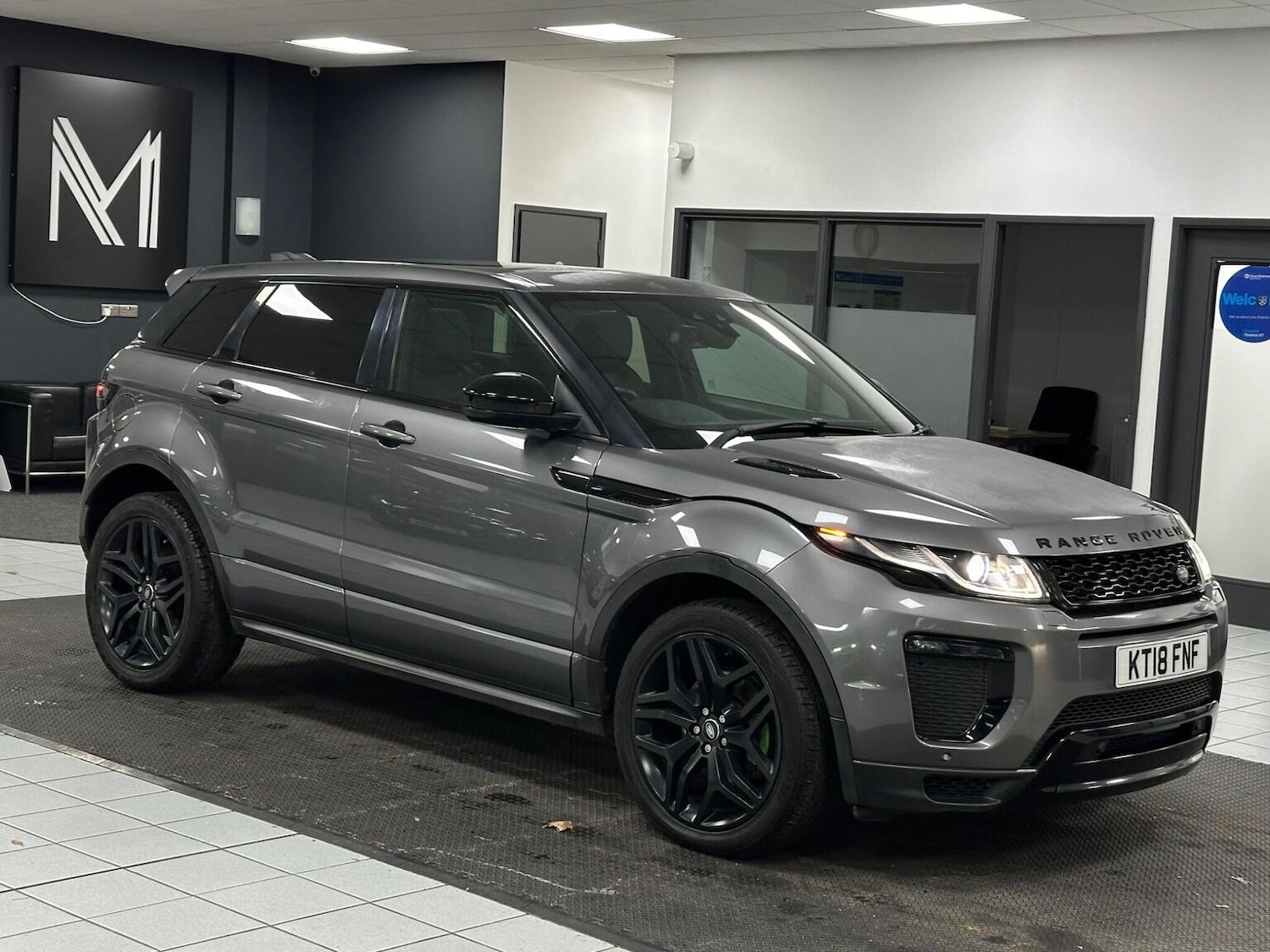 Used Land Rover Range Rover Evoque 2018 for sale - 76699370: Photo 2