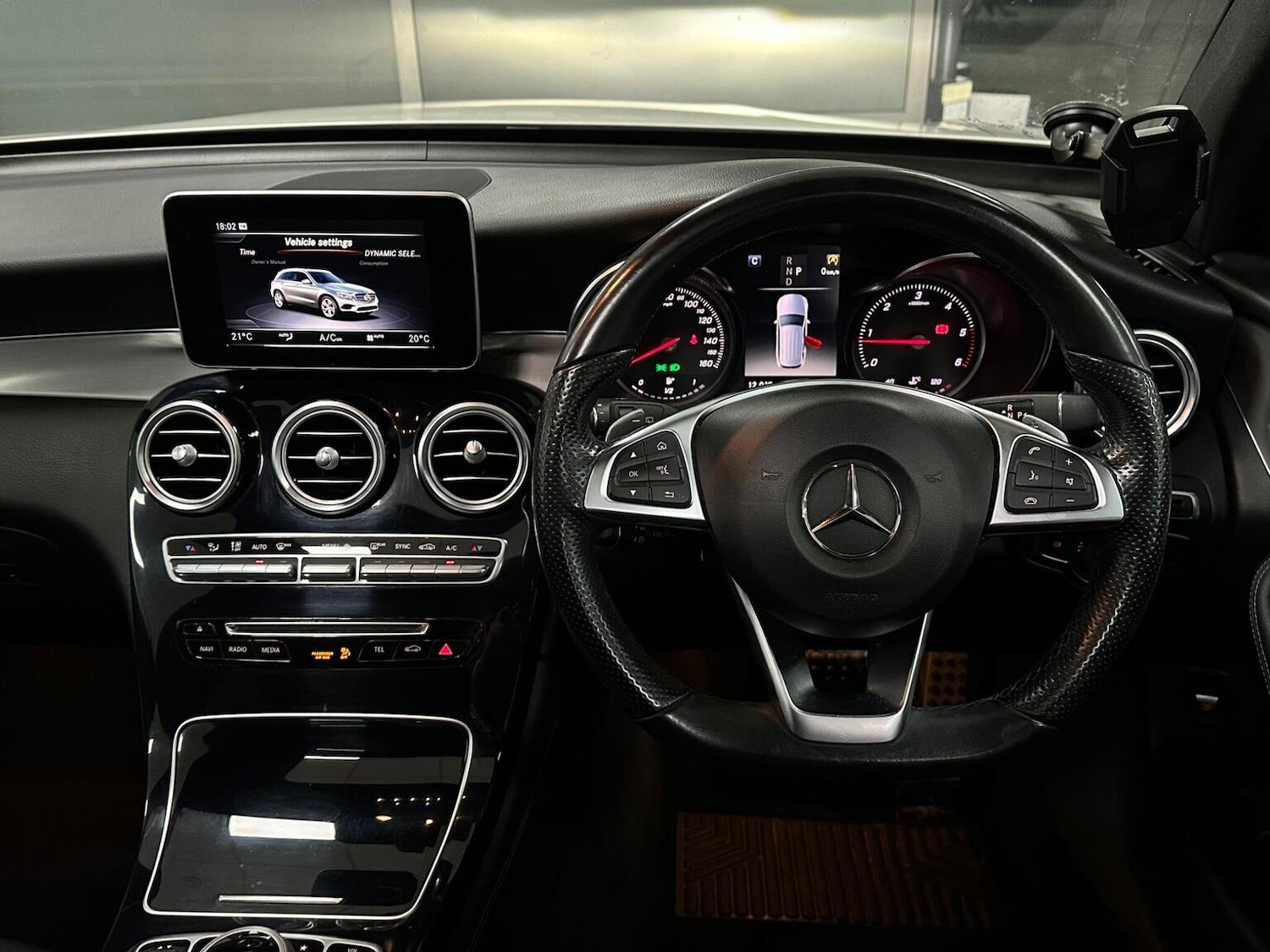 Used Mercedes-Benz GLC 2018 for sale - 77159280: Photo 16