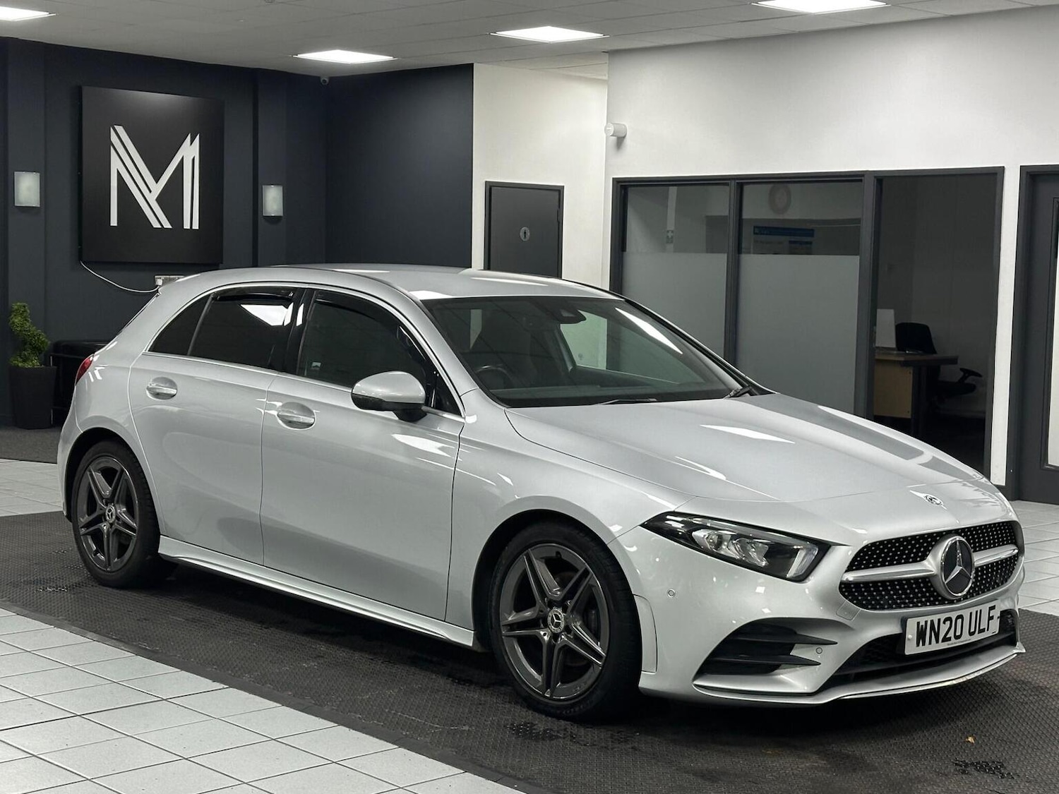 Used Mercedes-Benz A-Class 2020 for sale - 76656031: Photo 2