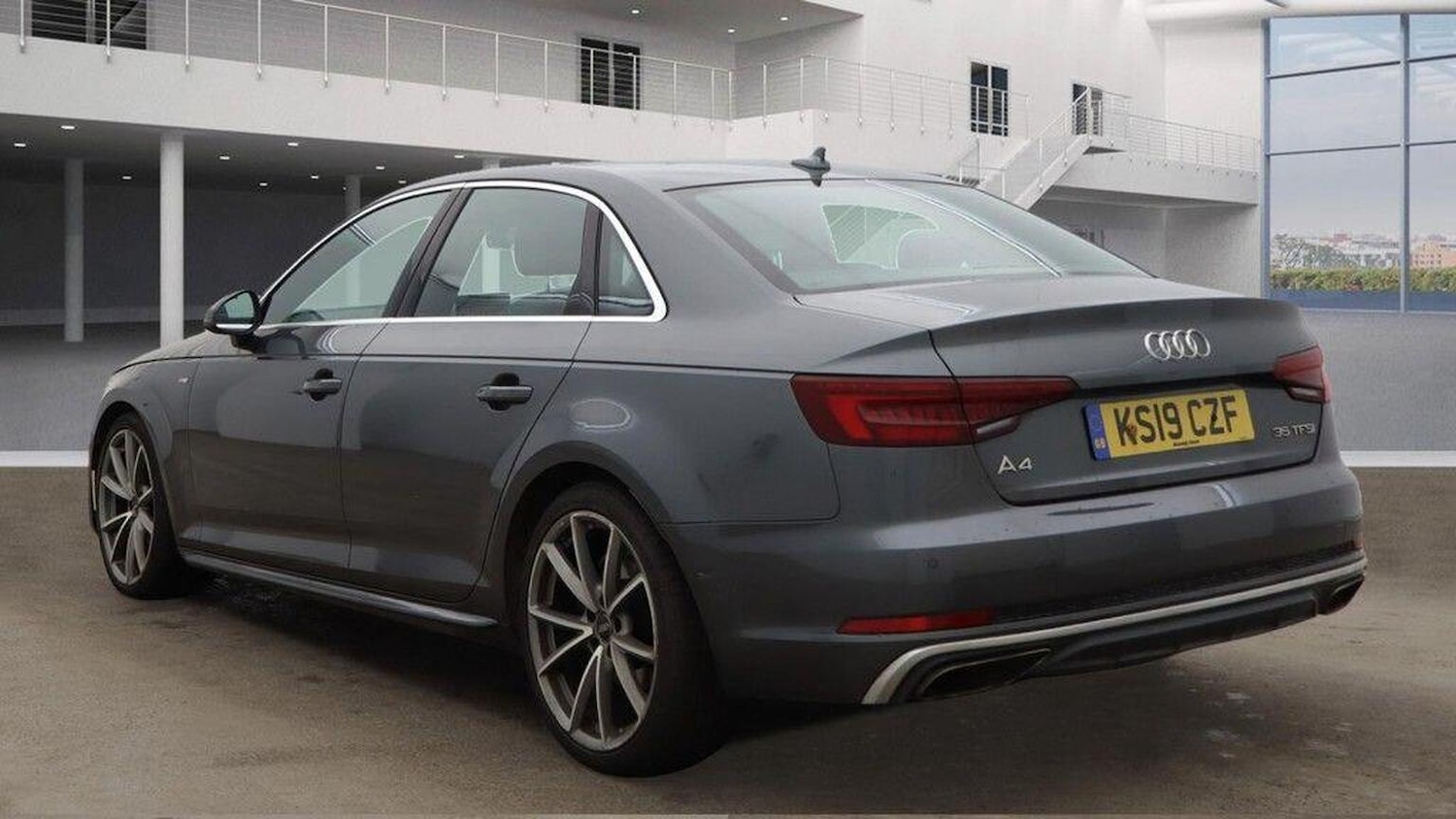 Used Audi A4 2019 for sale - 76656206: Photo 3