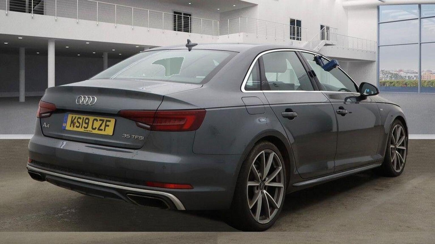Used Audi A4 2019 for sale - 76656206: Photo 4