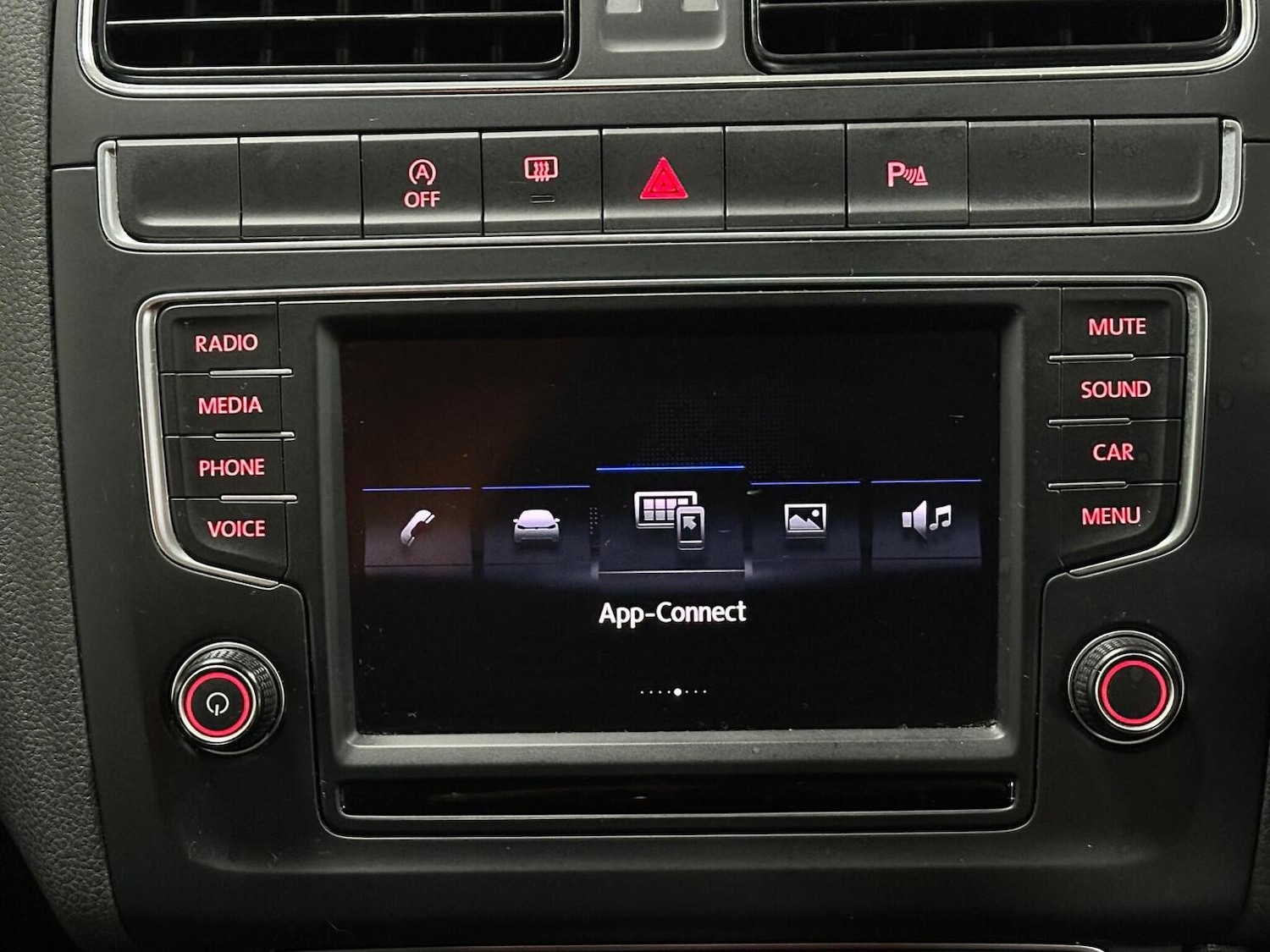 Used Volkswagen Polo 2017 for sale - 76877608: Photo 26